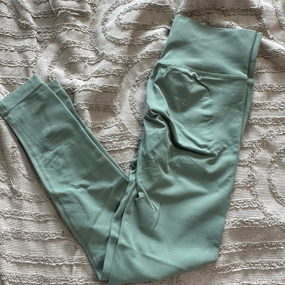 Green Dfyne leggings